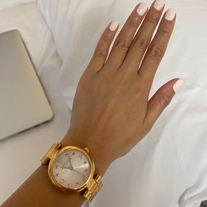 Marc Jacob round watch